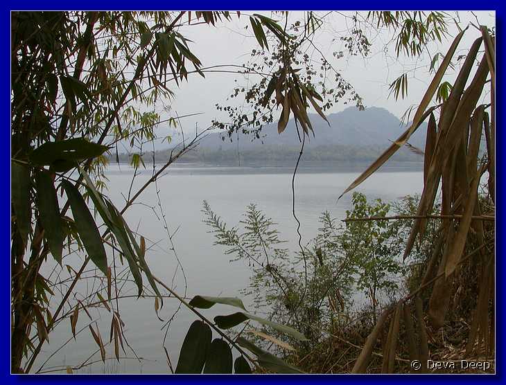 Sangkhlaburi 20030214 1235 lake-s