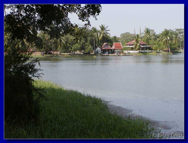 Ayuthaya Beung Pra Ram Park 20030107 1041362