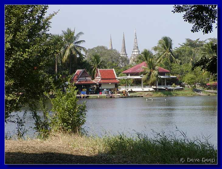 Ayuthaya Beung Pra Ram park 20030107 104206