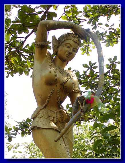Ayuthaya Beung Pra Ram park 20030107 125542