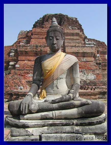 Ayuthaya Phra Mahathat 20011126 1251