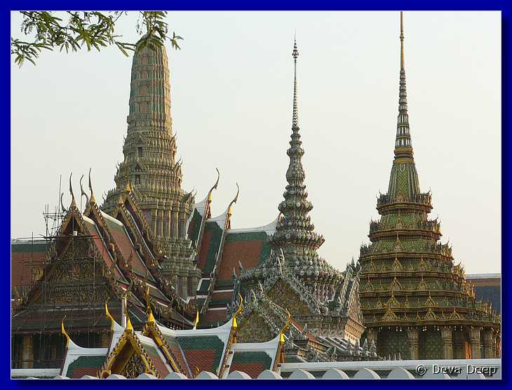 1670 20041218 1706-44 Bangkok Grand Palace