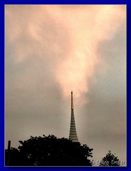 Bangkok Chedi sunset