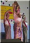 Phitsanulok Thai Dancers 20011201 2126-2.jpg