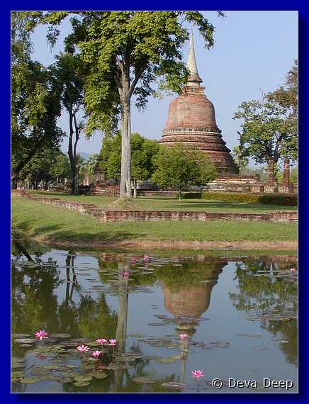 Sukhothai Mahathat 20011130 090034