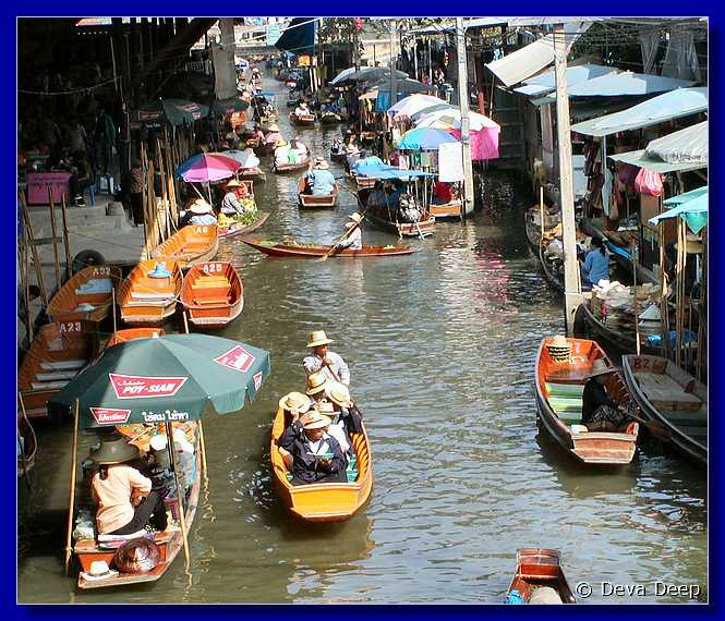 Damnoen Saduak floating market 20031203 100850