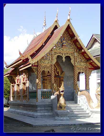 Chiang Mai Phra Singh 20011203 115358