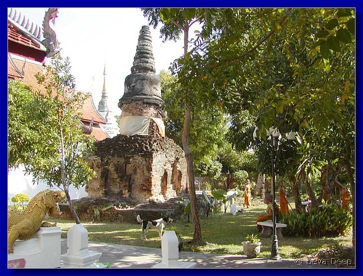 Chiang Mai Wat 20011203 100032