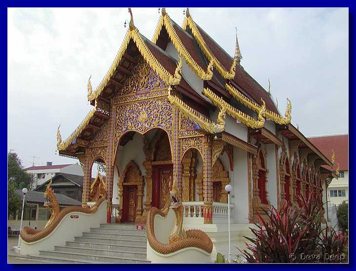 Chiang Mai Wat 20011207 1047
