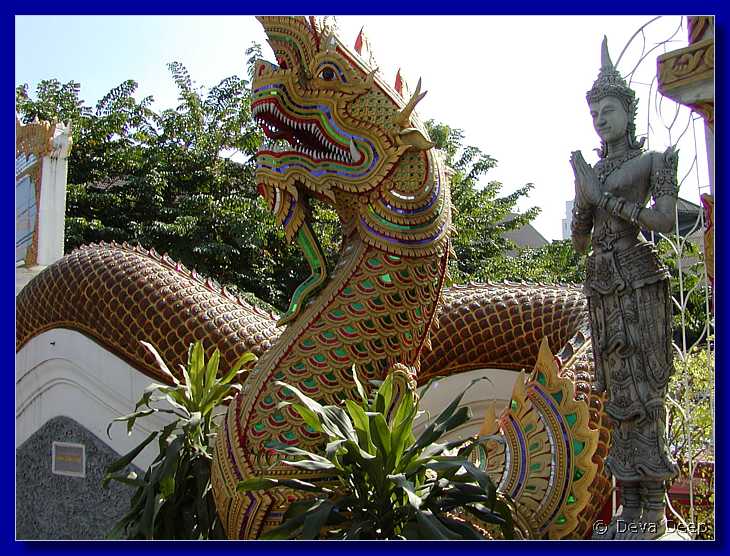 Chiang Mai Wats 20011205 123618