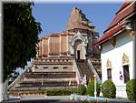 Chiang Mai Chedi Luang 20011203 105006.JPG