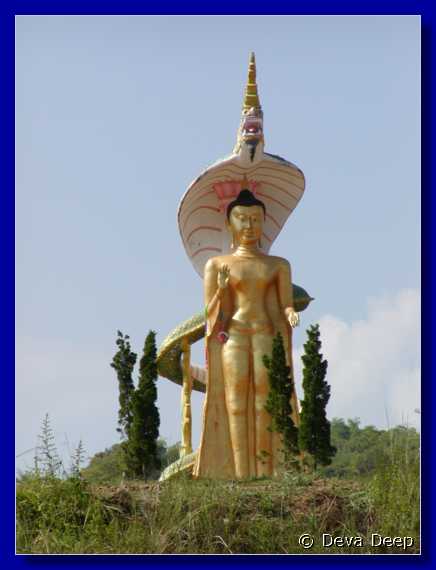 na Golden triangle Laos 20011206 1300