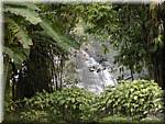 Doi Inthanon Waterfall 20011204 1532.JPG