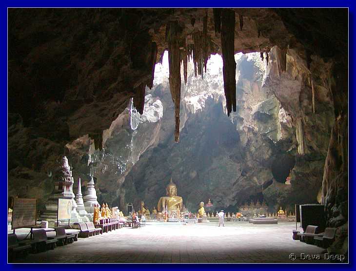 Phetchaburi Khao Luang Cave 20030121 092718cr2
