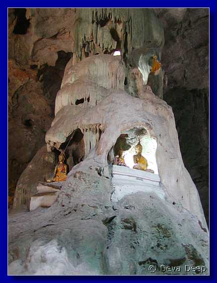 Phetchaburi Khao Luang Cave 20030121 095924cr