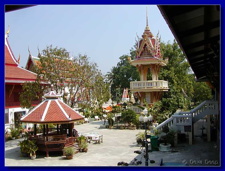 Phetchaburi Wat Chi Phra Keut 20030122 1155