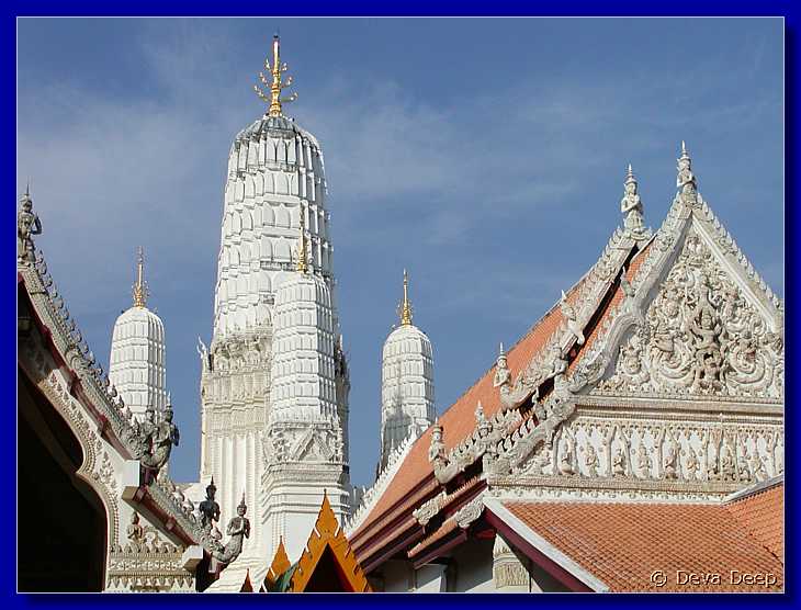 Phetchaburi Wat Mahathat 20030120 091550