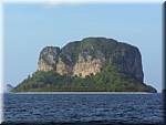 1543 20041214 1005-58 Krabi Boat trip Chicken island-cr.jpg