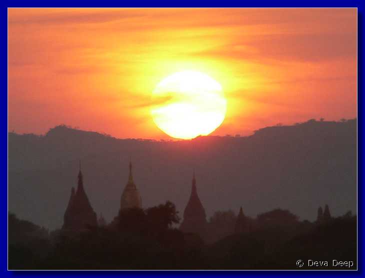 4583 20050109 1739-00 Bagan Sunset