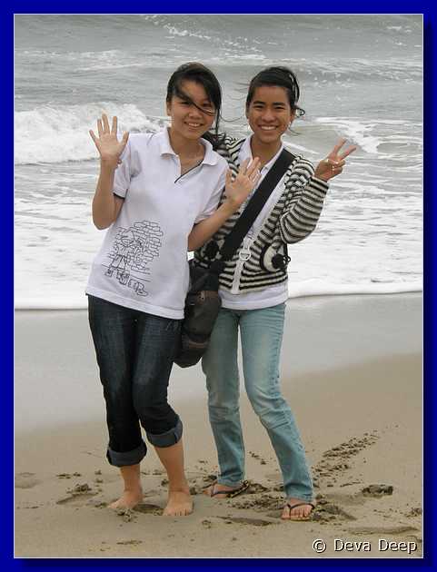 Cua Dai beach Girls-048