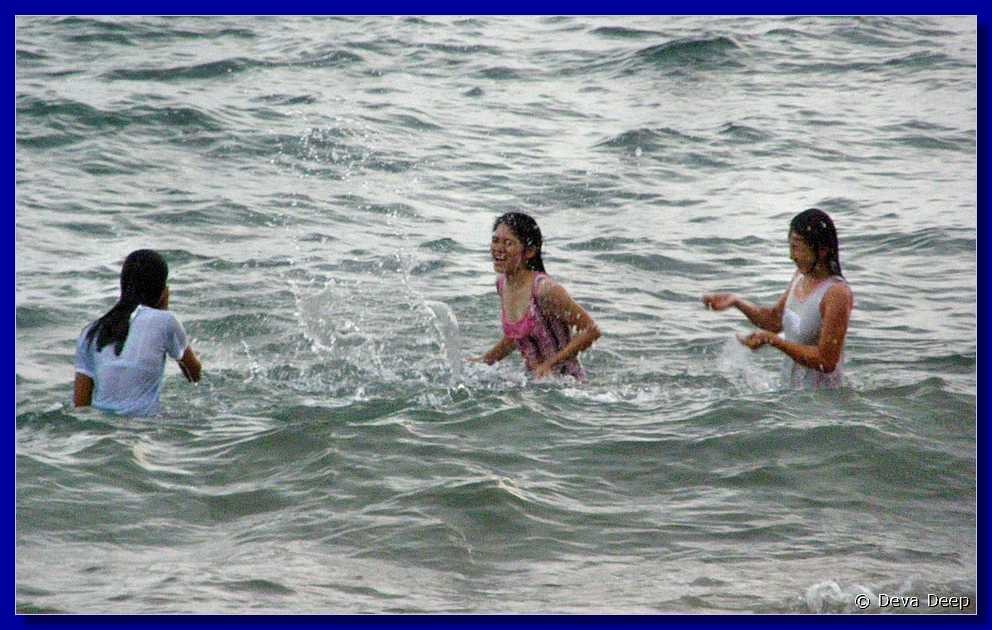 Mui Ne Girls playing in the waves-aspo-017