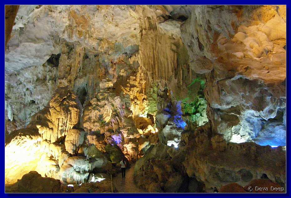 Halong Bay Cave I-006
