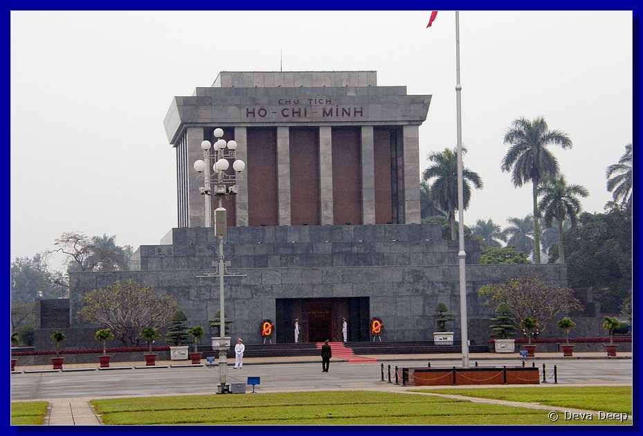 Hanoi Ho Chi Minh Mausoleum-ay-027