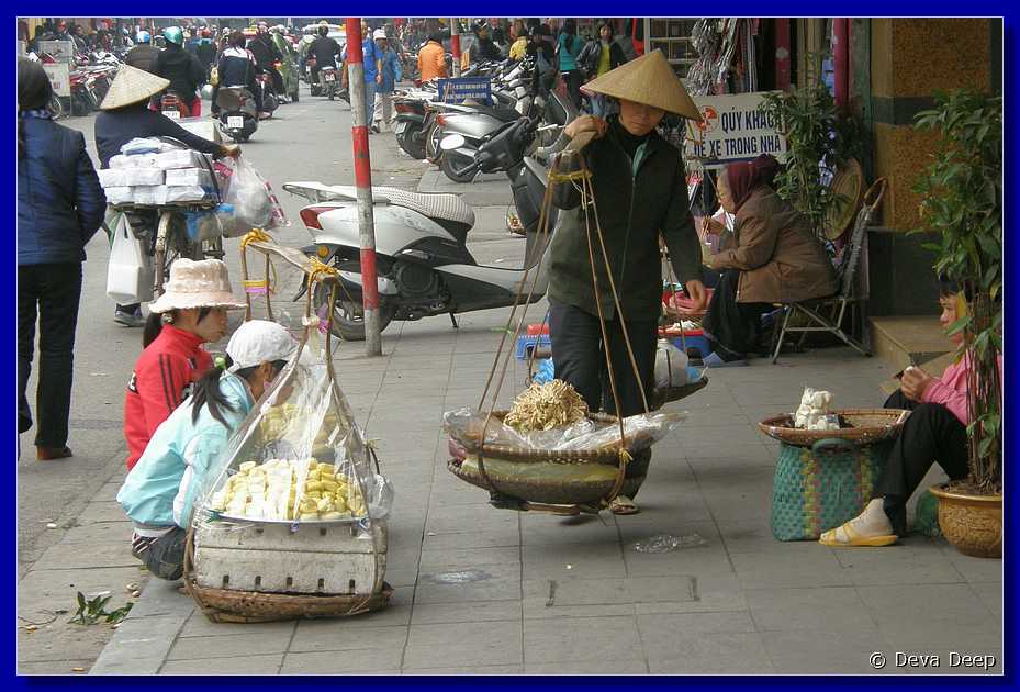 Hanoi Old quarter streets-women-ifs-012