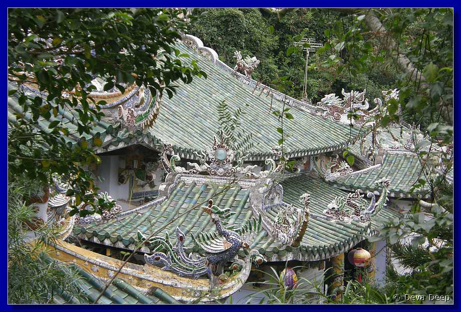 Danang Marble mountains roof-029
