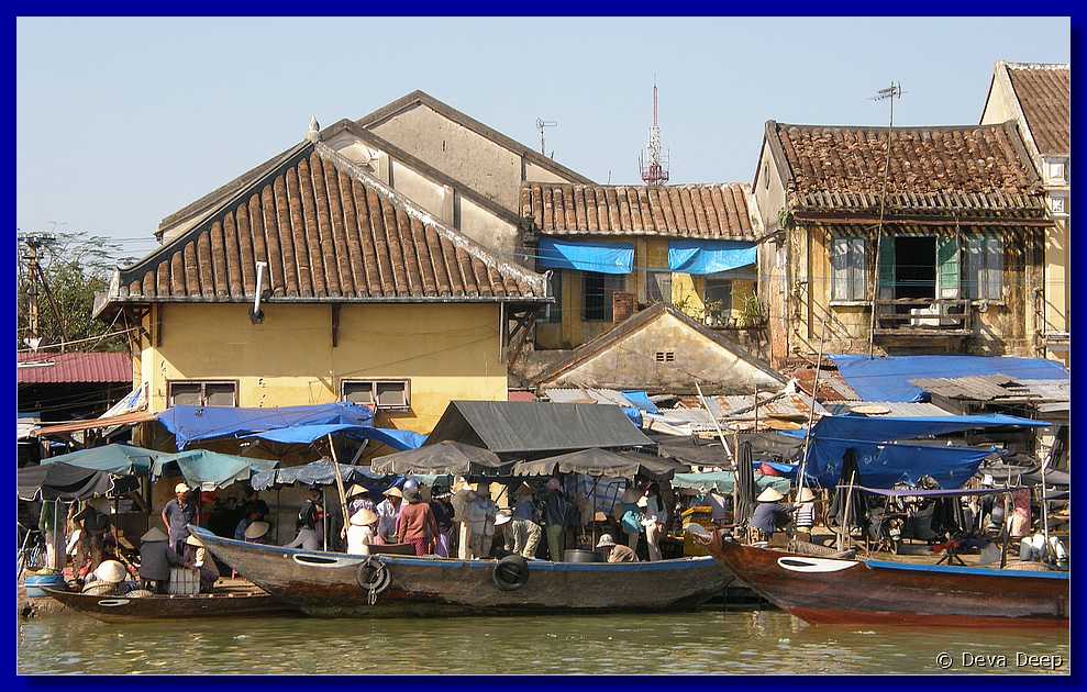 Hoi An River with boats-ns-037