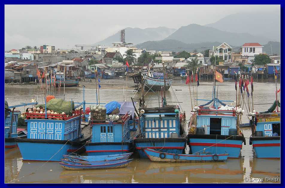 Nha Trang Fishing harbor-021