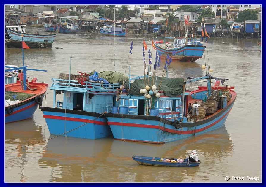 Nha Trang Fishing harbor-024