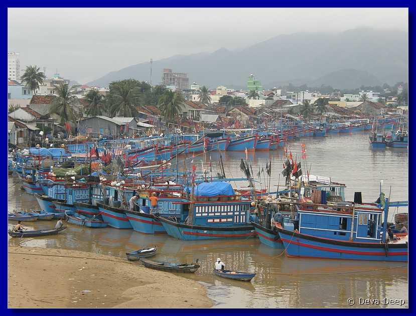 Nha Trang Fishing harbor-025