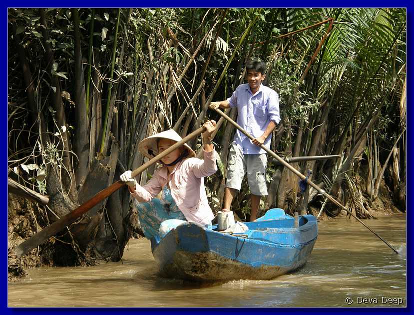 Mekong Delta rowers-70