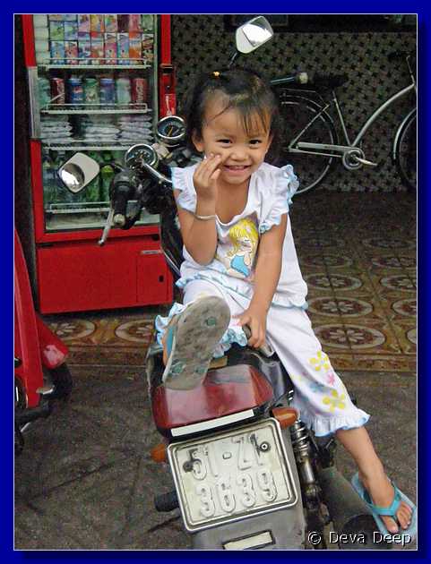 Saigon Kids-013