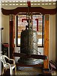 Saigon Buddhist temple Bell-078.jpg